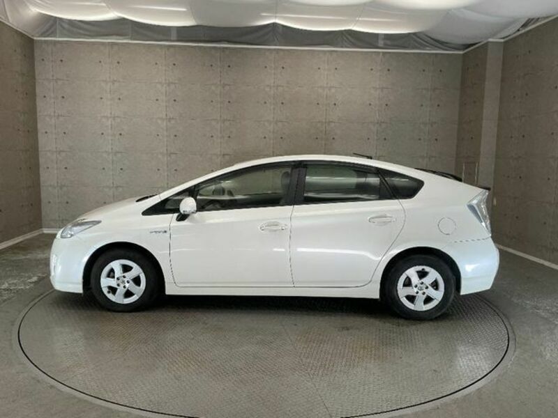 PRIUS-7