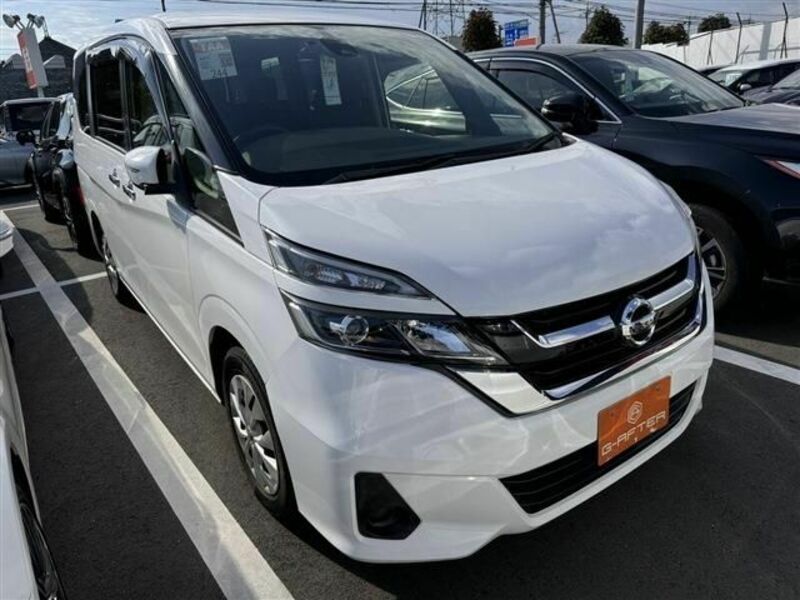 NISSAN　SERENA