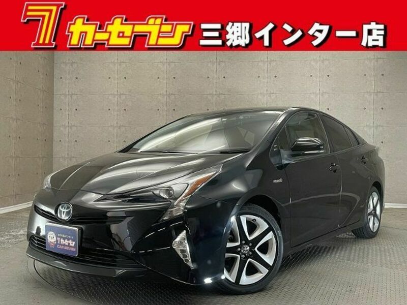 TOYOTA　PRIUS