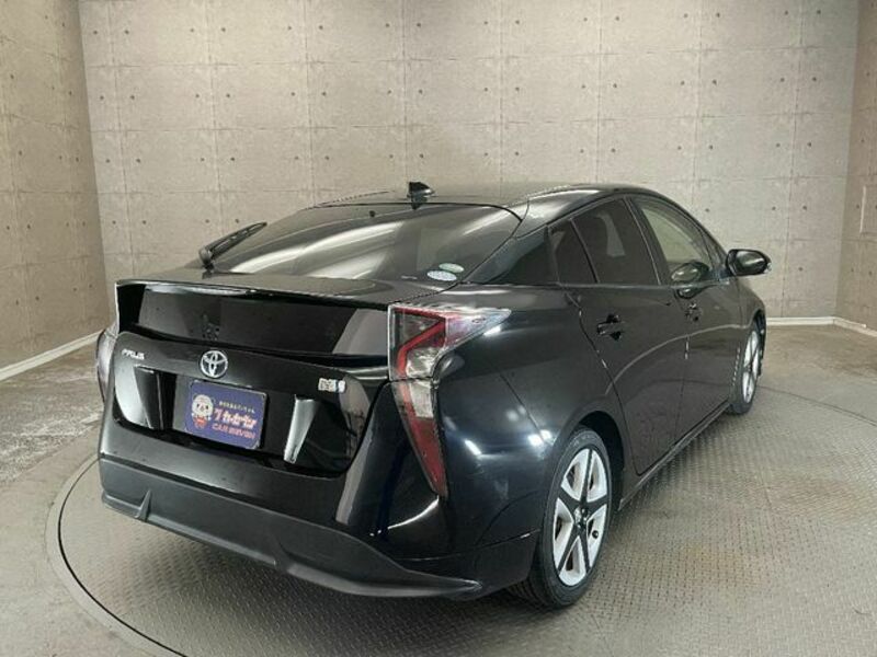 PRIUS-3