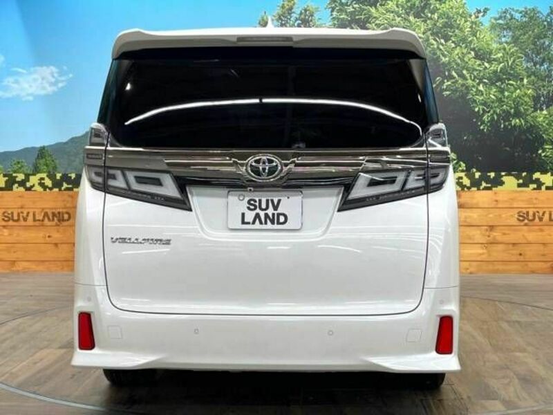 VELLFIRE-16