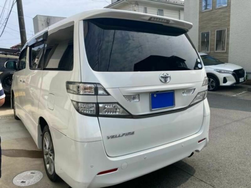 VELLFIRE-3