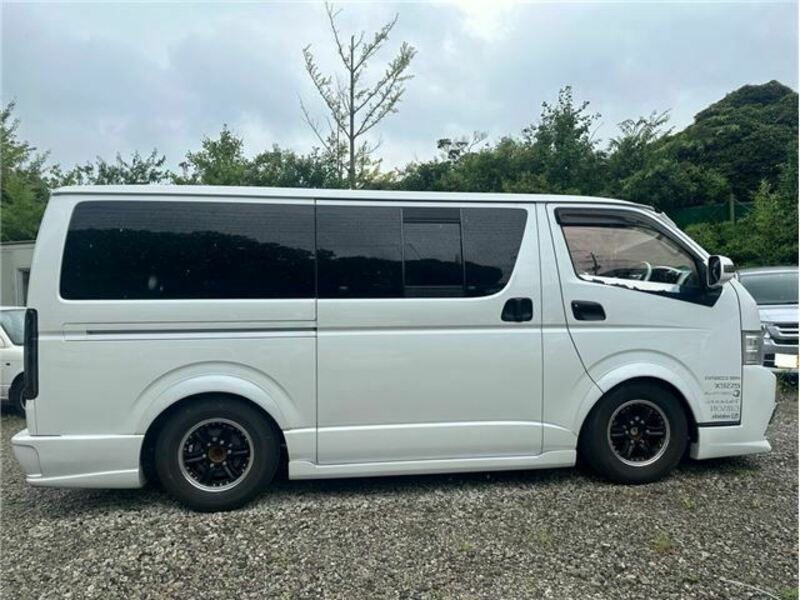 HIACE-4