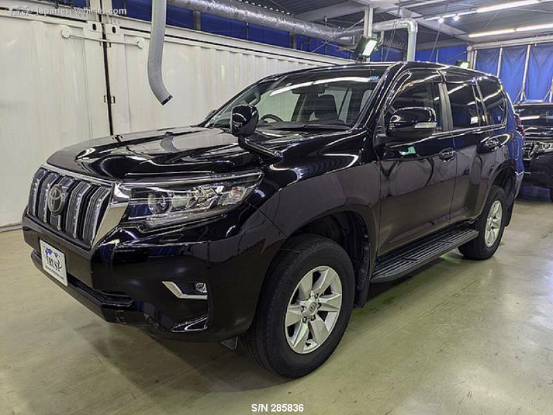 TOYOTA　LAND CRUISER PRADO