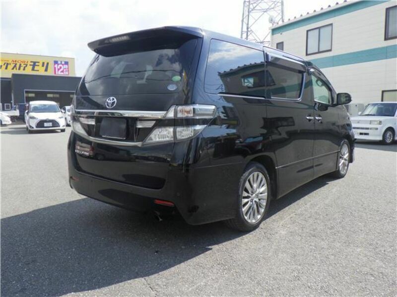 VELLFIRE-3