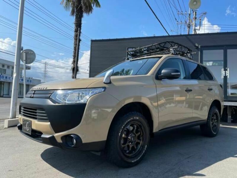 OUTLANDER PHEV-41