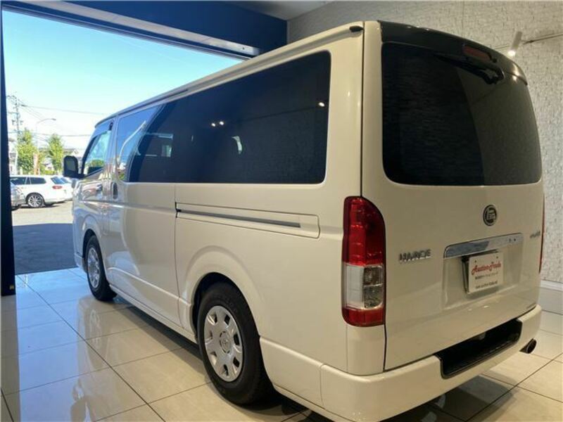 HIACE VAN-8