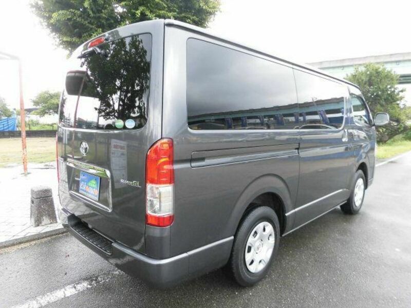 HIACE VAN-7