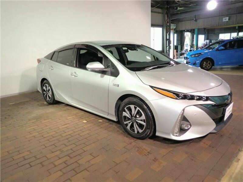 PRIUS PHV-29