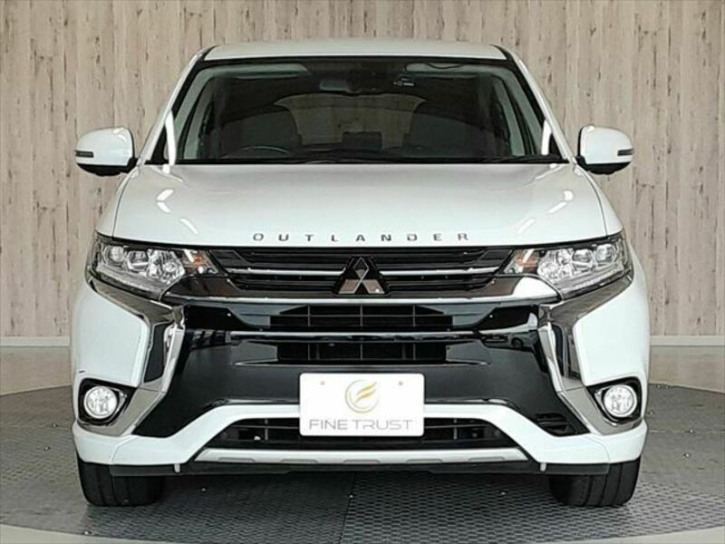 OUTLANDER PHEV-12