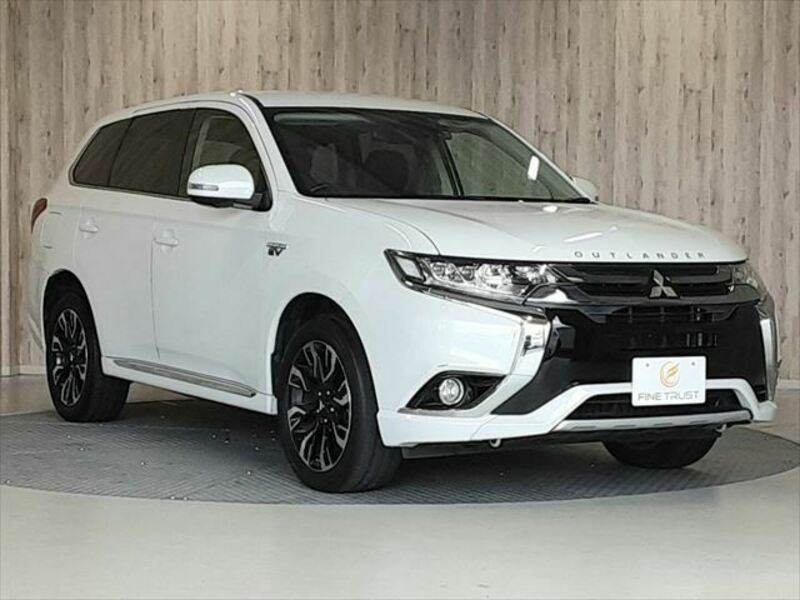 OUTLANDER PHEV-13