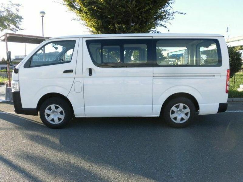 HIACE VAN-1