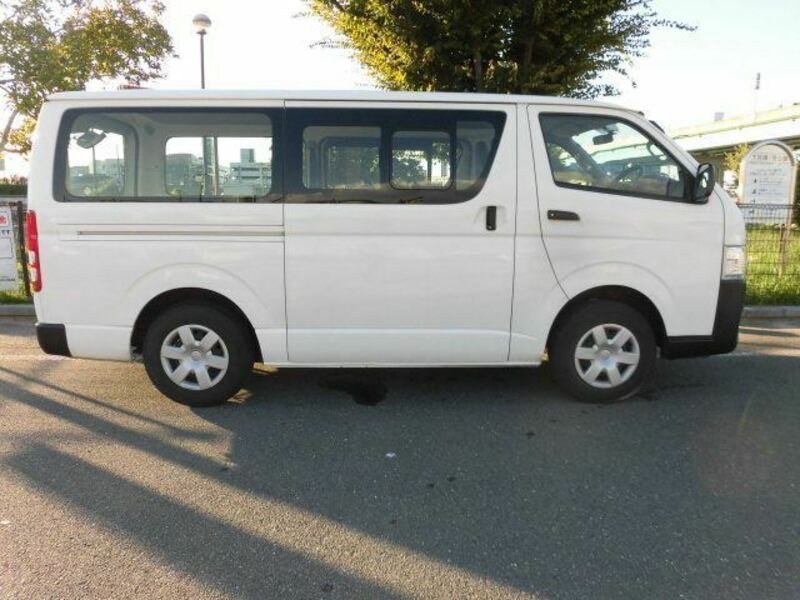 HIACE VAN-6