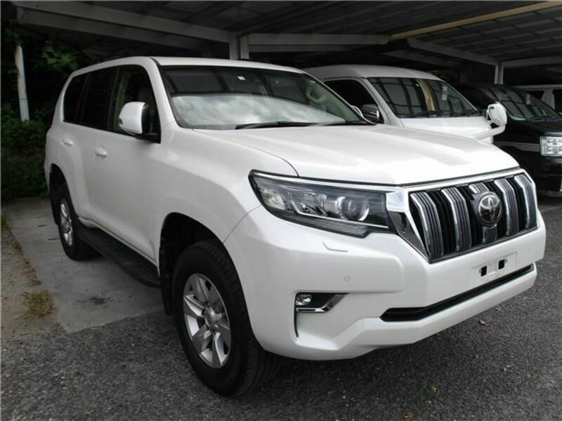 TOYOTA　LAND CRUISER PRADO