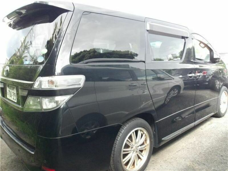 VELLFIRE-1