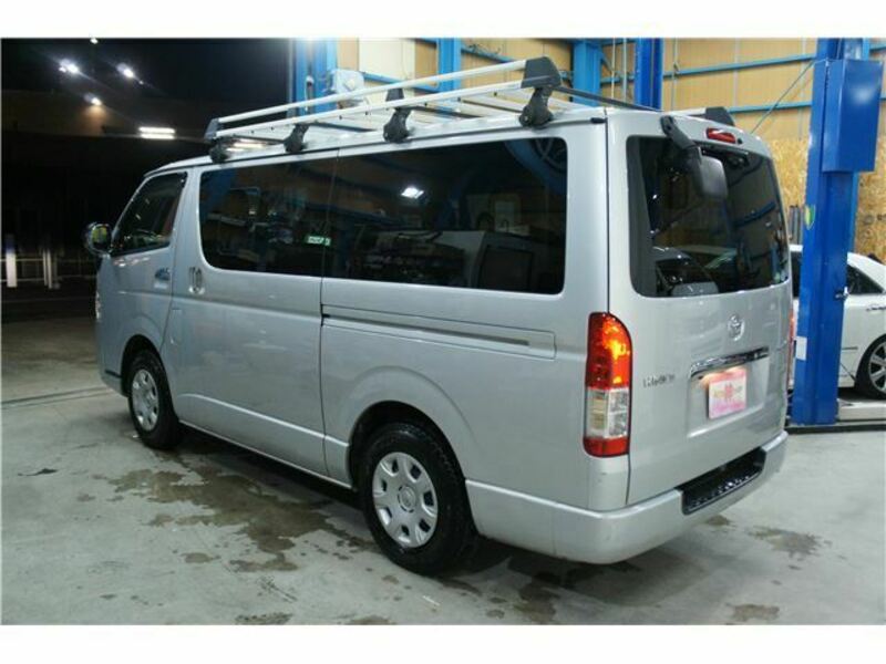 HIACE VAN-27