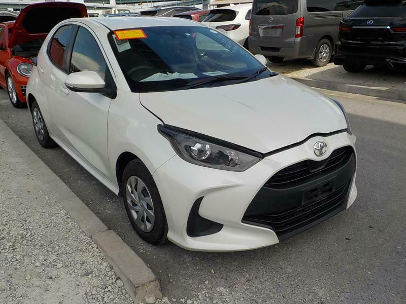 TOYOTA　YARIS