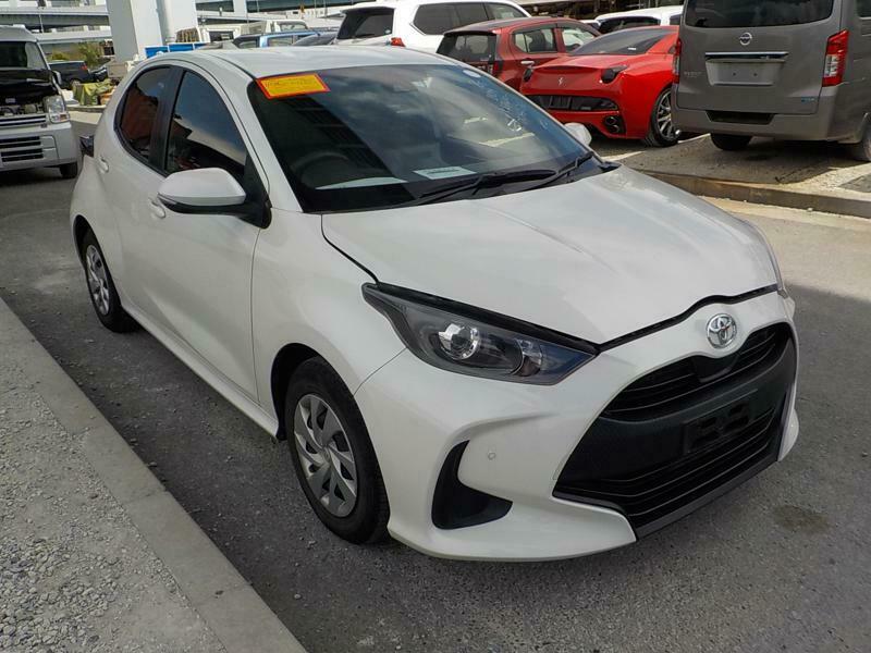 TOYOTA　YARIS