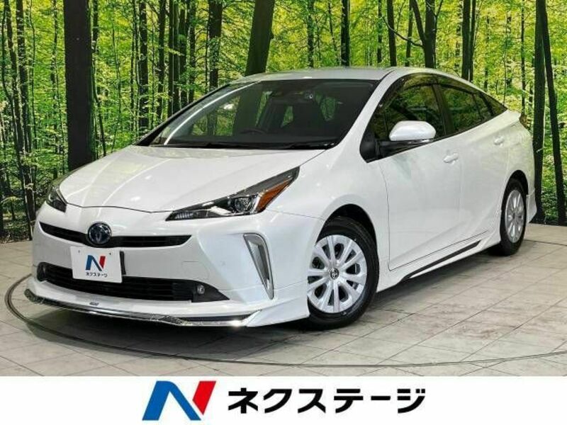 TOYOTA　PRIUS