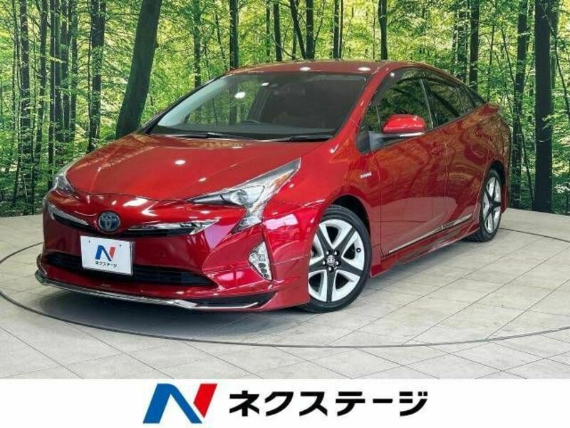 TOYOTA　PRIUS