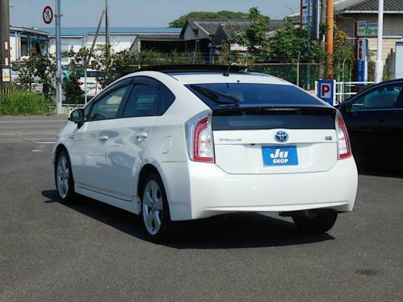 PRIUS-14