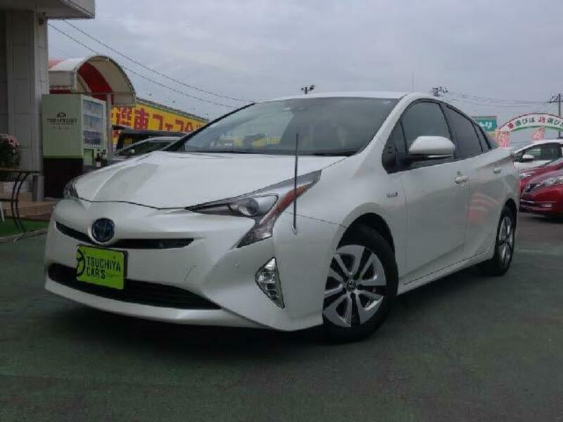 TOYOTA　PRIUS