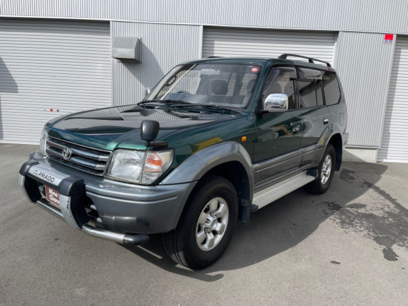 TOYOTA　LAND CRUISER PRADO