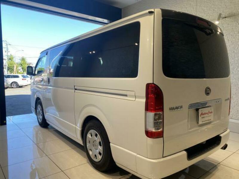 HIACE VAN-12