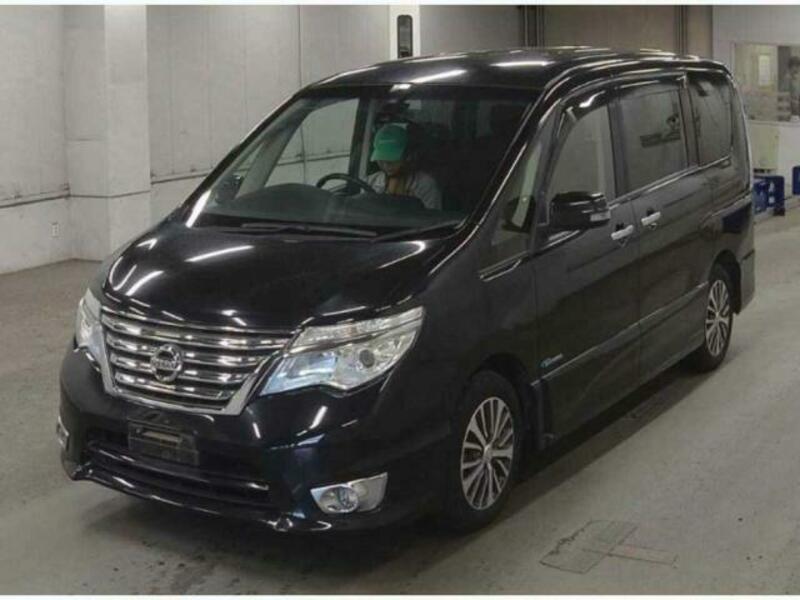 NISSAN　SERENA