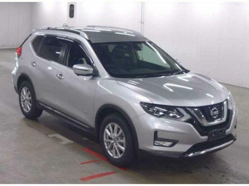 X-TRAIL