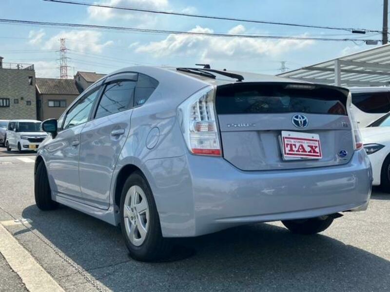 PRIUS-1