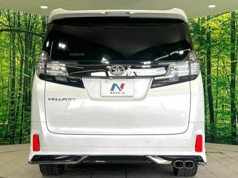 VELLFIRE-16