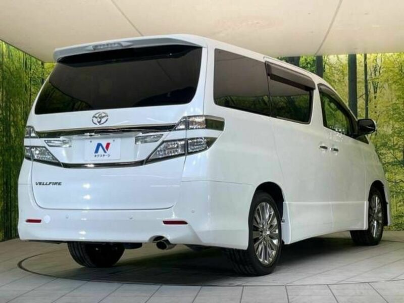 VELLFIRE-18