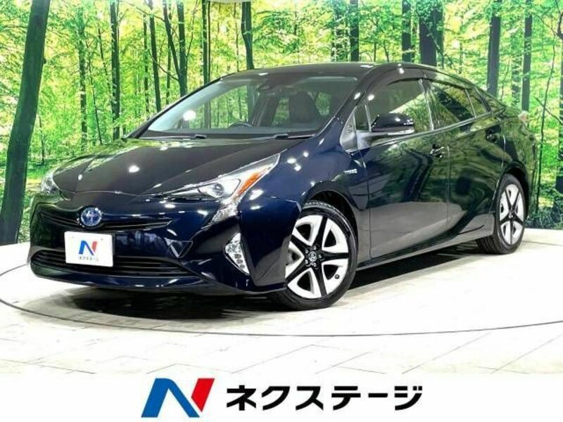 TOYOTA　PRIUS