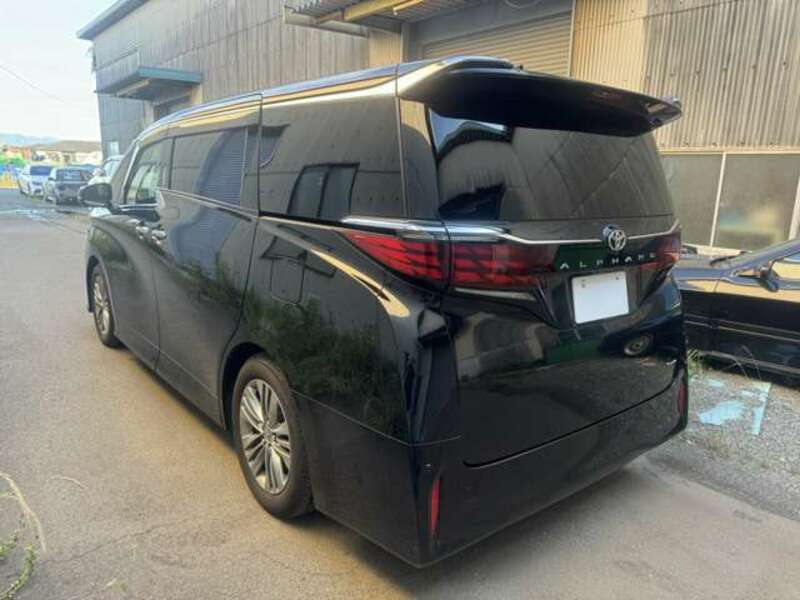 ALPHARD-8