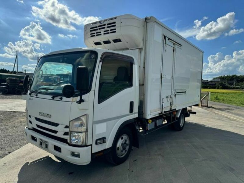 ISUZU　ELF