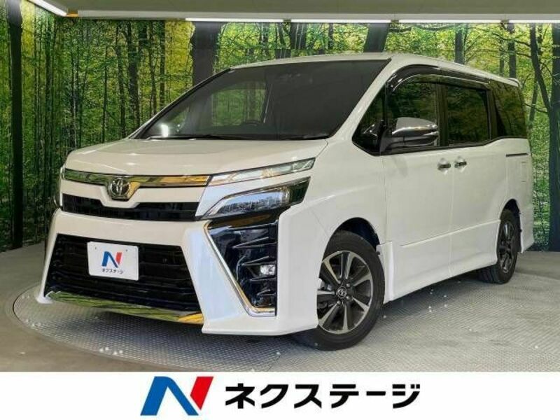 TOYOTA　VOXY