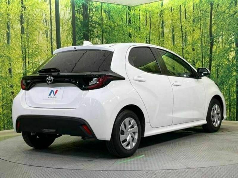 YARIS-17