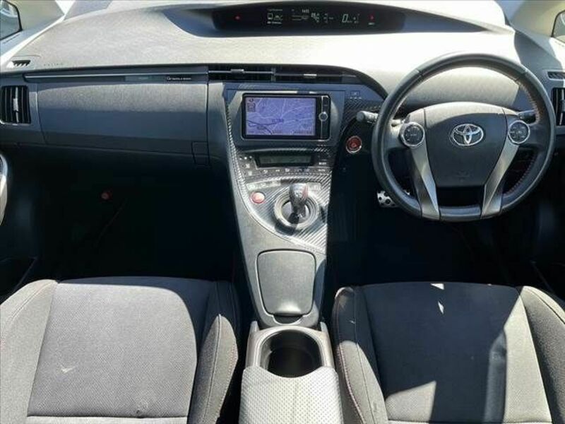 PRIUS-1