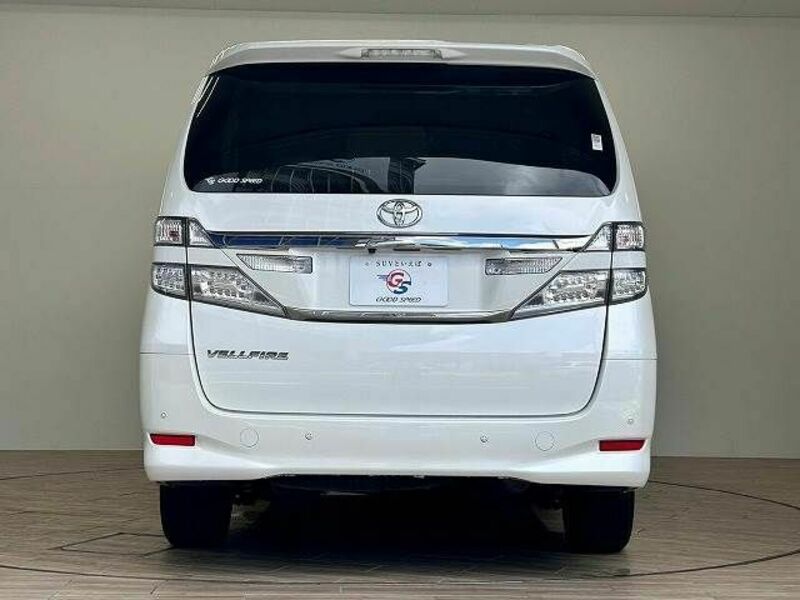 VELLFIRE-12