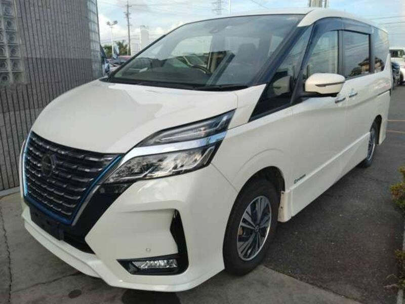 NISSAN　SERENA