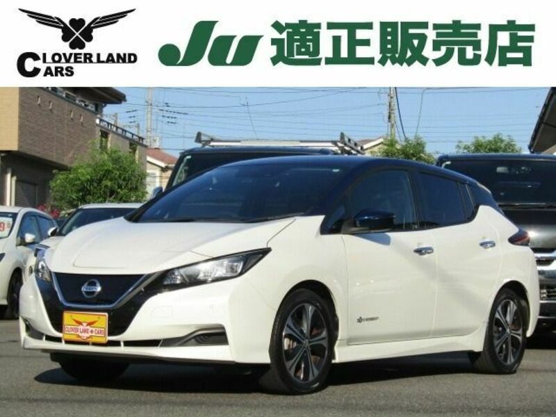 NISSAN　LEAF