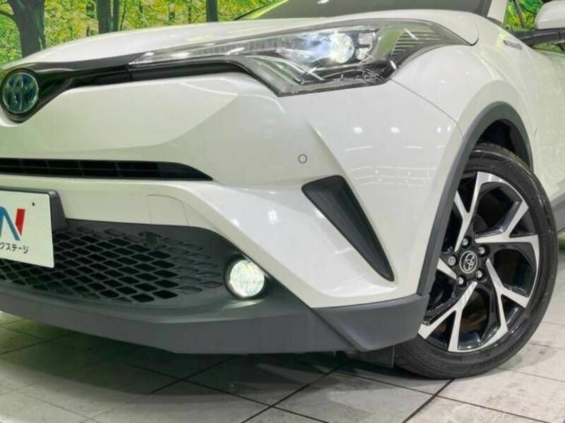 C-HR-12