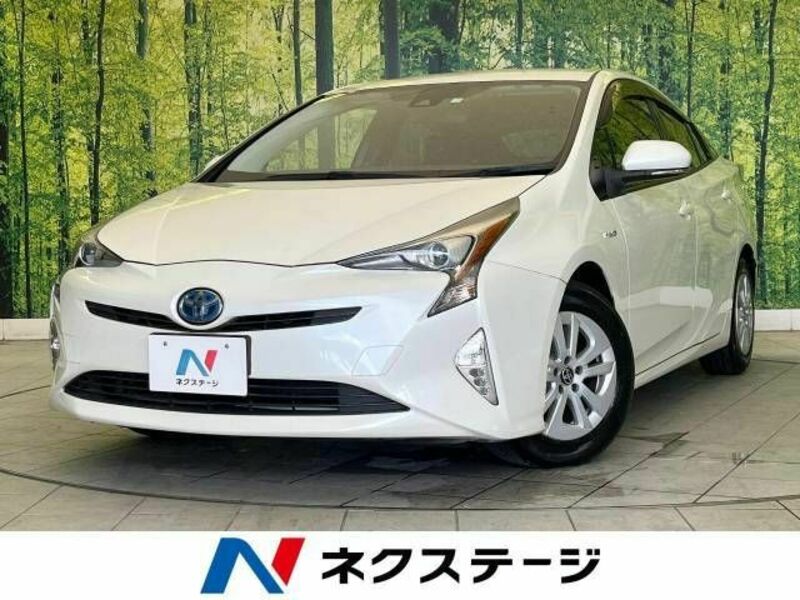 TOYOTA　PRIUS