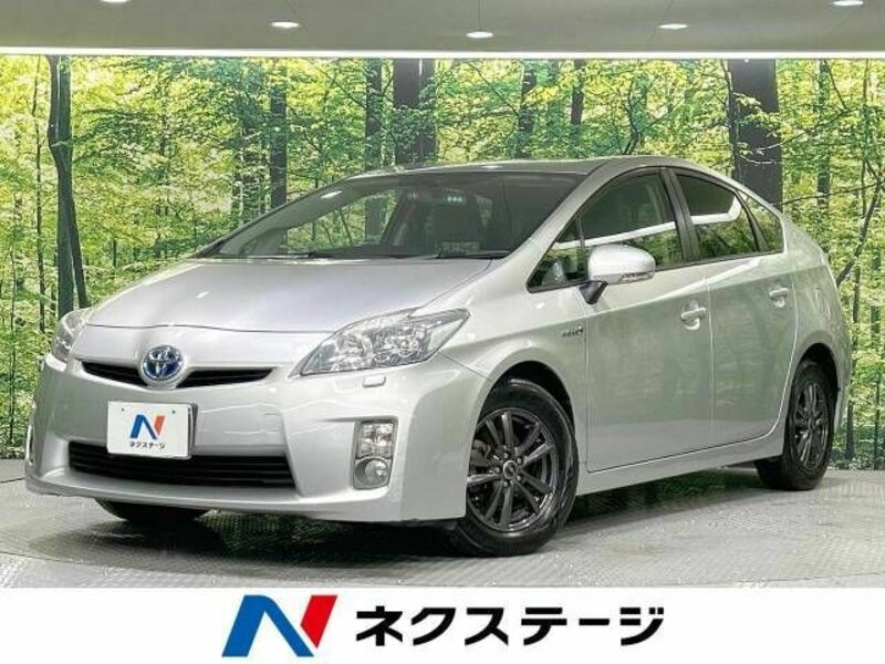 TOYOTA　PRIUS