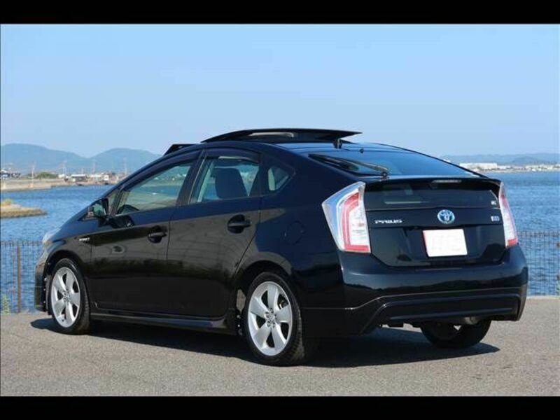 PRIUS-3