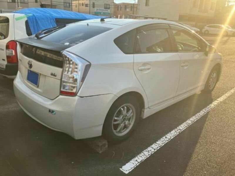 PRIUS-2