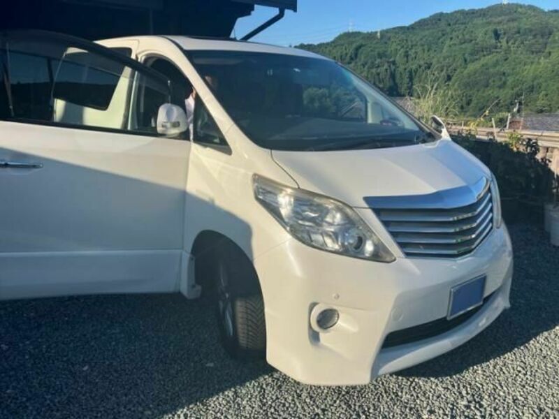 TOYOTA　ALPHARD