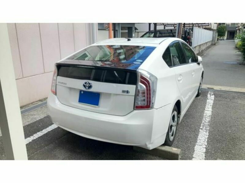 PRIUS-3