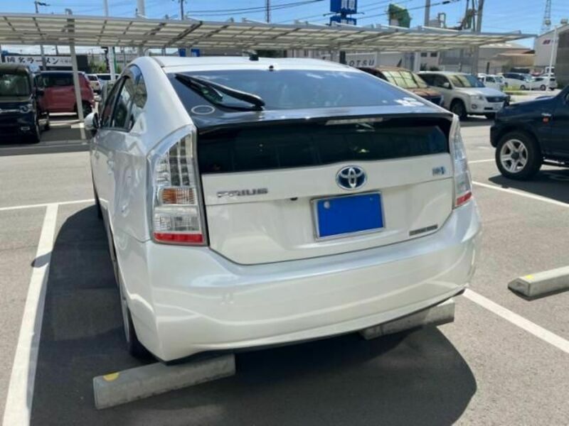 PRIUS-2